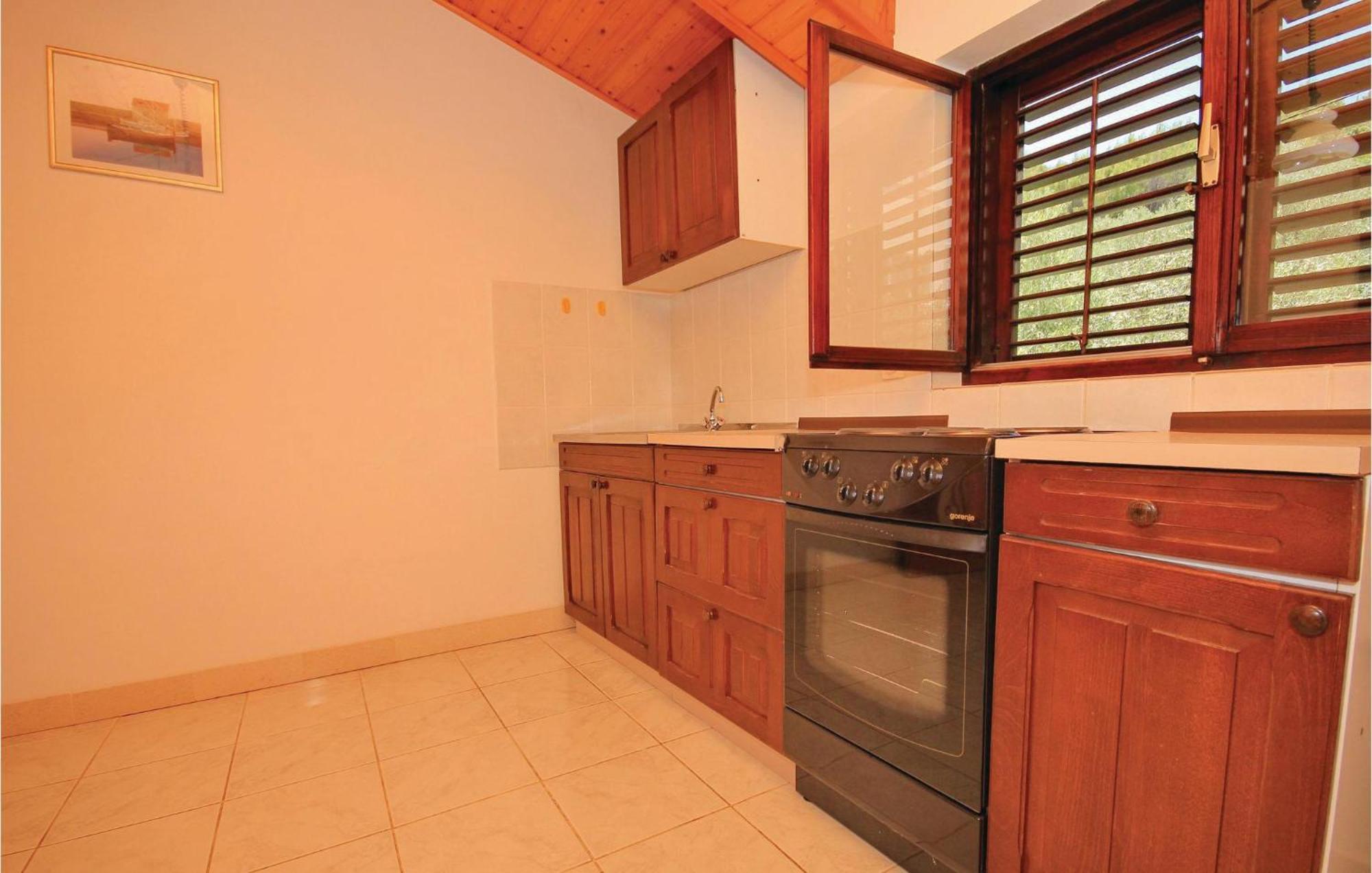 Gorgeous Apartment In Prigradica With Kitchen Exterior foto